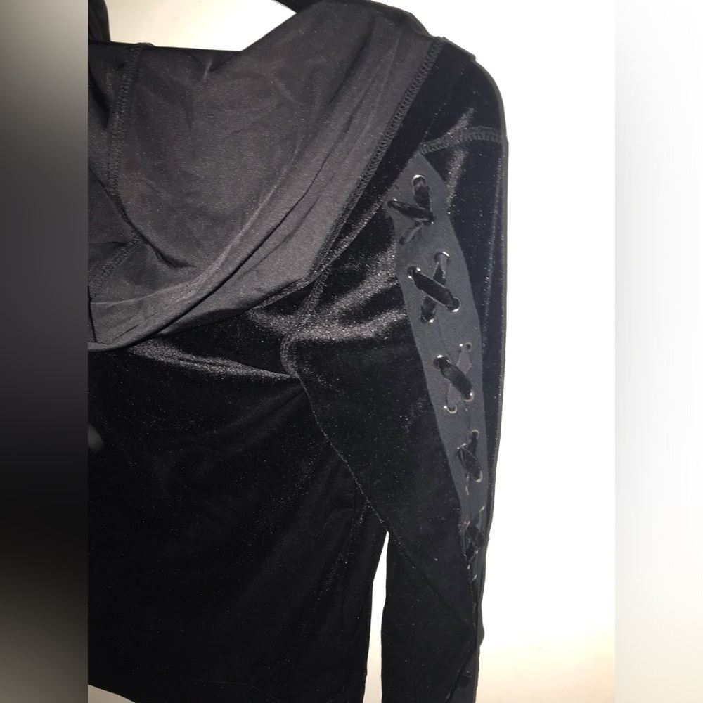 Velour Set - Picture 9 of 9